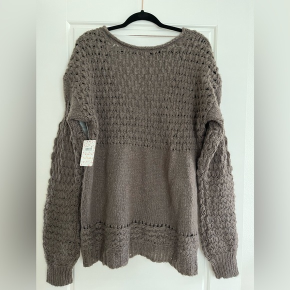 Free People Pullover Oversized Sweater in Cocoa - Picture 2 of 4